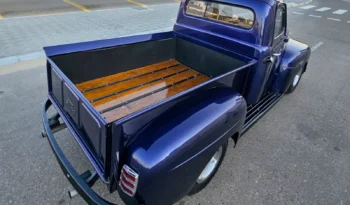 
									1952 Ford F1 Pickup: Classic American Truck in Blue full								