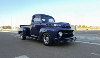 
									1952 Ford F1 Pickup: Classic American Truck in Blue full								