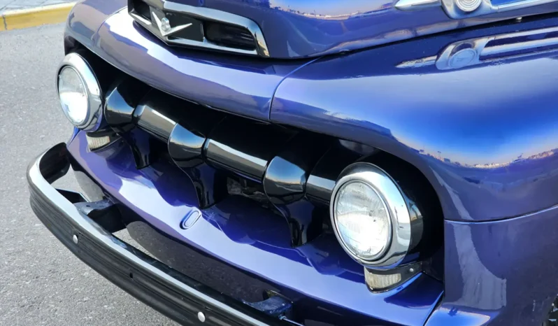 
								1952 Ford F1 Pickup: Classic American Truck in Blue full									