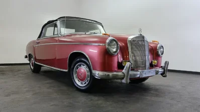 Classic Car 1957 Mercedes Benz 220S Cabriolet in Maroon