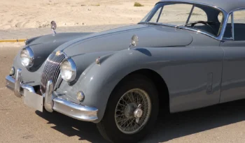 Classic Car 1961 Jaguar XK150 in Elegant Gray