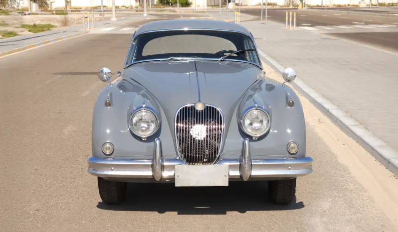 Classic Car 1961 Jaguar XK150 in Elegant Gray