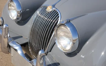 Classic Car 1961 Jaguar XK150 in Elegant Gray