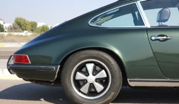 
									1970 Porsche 911 Coupe in Green full								