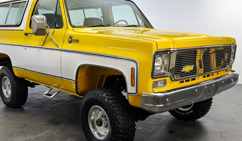 Classic Off-Road Car 1977 Chevrolet K5 Blazer Cheyenne