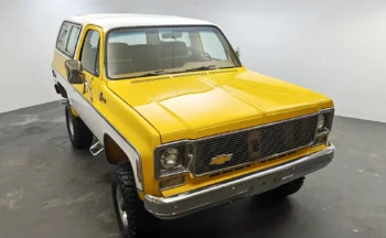 Classic Off-Road Car 1977 Chevrolet K5 Blazer Cheyenne