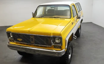 Classic Off-Road Car 1977 Chevrolet K5 Blazer Cheyenne